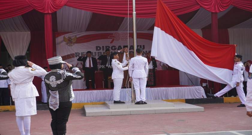 Memaknai Perjuangan Rakyat Indonesia Melalui Peringatan HUT RI Ke-78 Di SMK Al-Muhtadin Depok